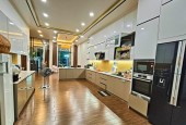 Siêu Hot: Bán Nhà đường Kha Vạn Cân, 5 Tầng, 118m2, HXH 7m, Gần Chợ Thủ Đức, Giá 10 Tỷ